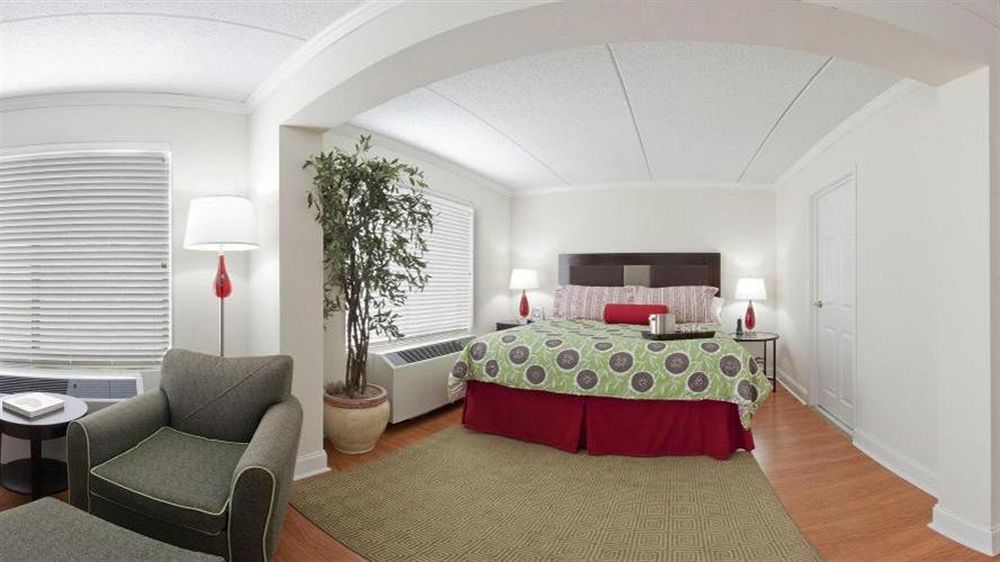 Hotel Trilogy Albany Airport, Tapestry Collection By Hilton Latham Extérieur photo